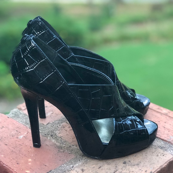 Steve Madden ‘Black Jazzi’ Heels - Picture 6 of 6